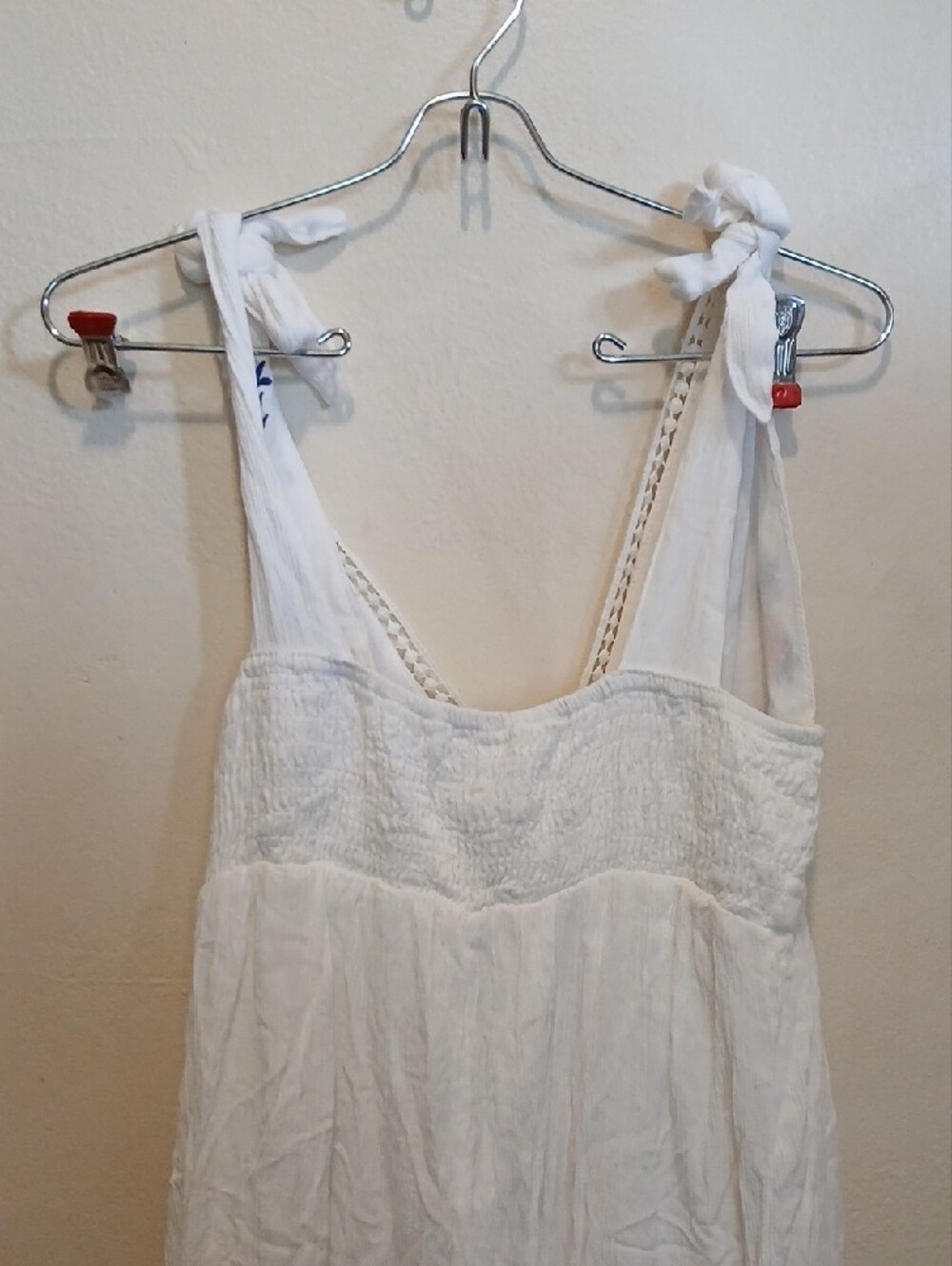 Jessica Simpson White Mini Dress with Blue and Orange Floral Embroidery - Picture 7 of 9